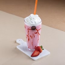 ÇİLEKLİ MİLKSHAKE    